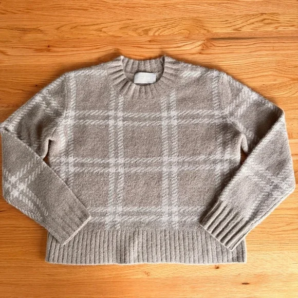 Everlane Beige Plaid Crewneck Sweater with White Windowpane - Picture 6 of 13